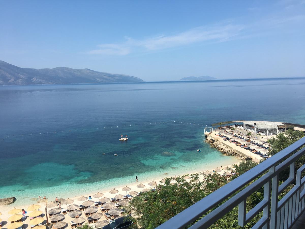Envi Hotel Vlore Exterior photo