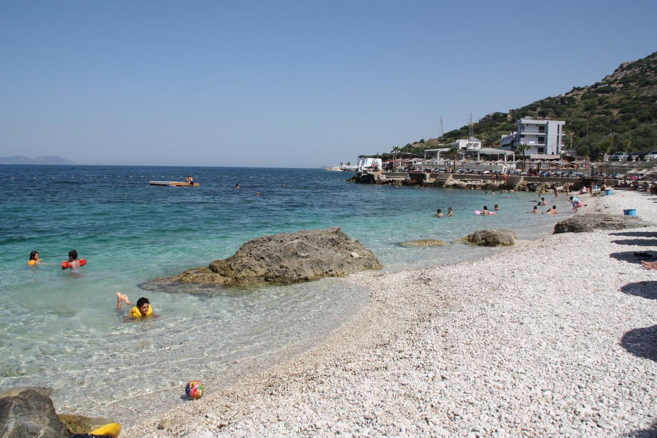 Envi Hotel Vlore Exterior photo