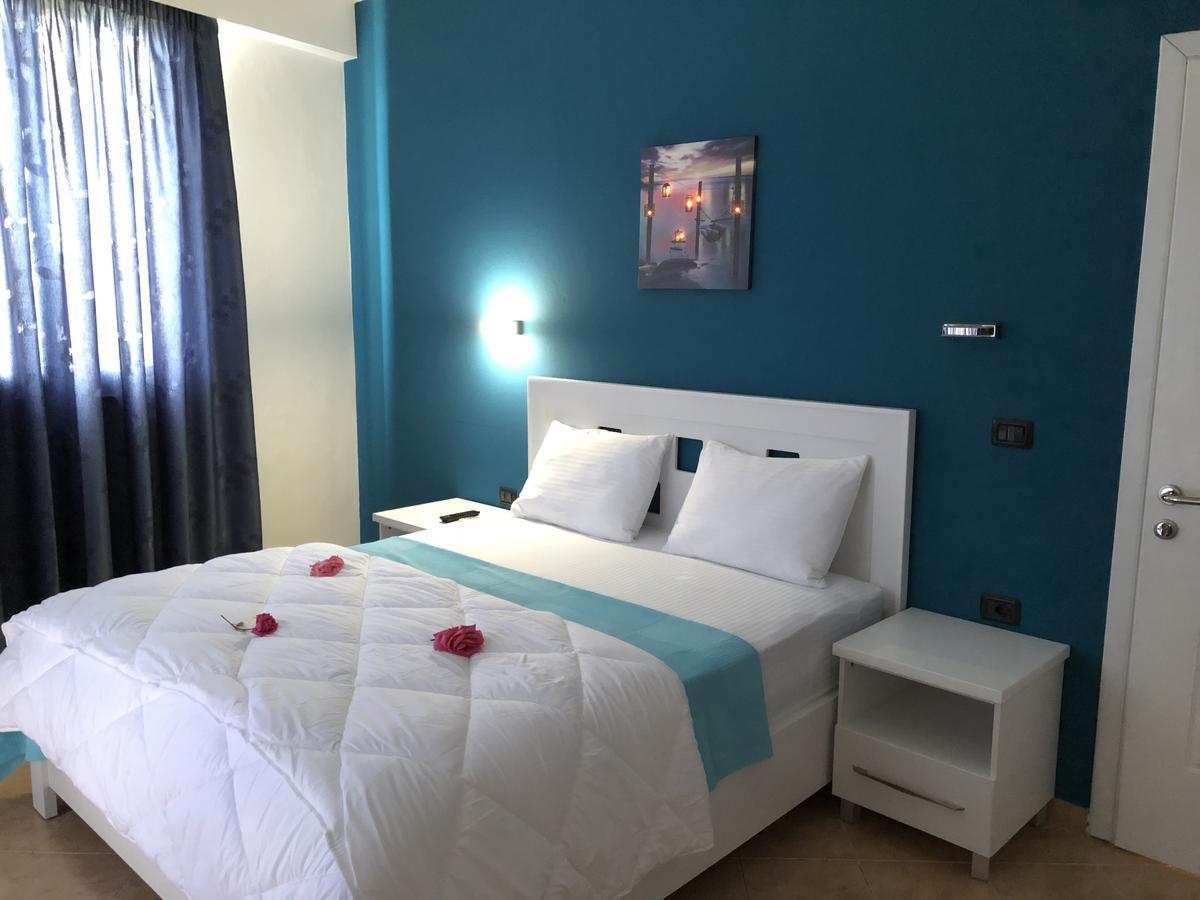 Envi Hotel Vlore Exterior photo